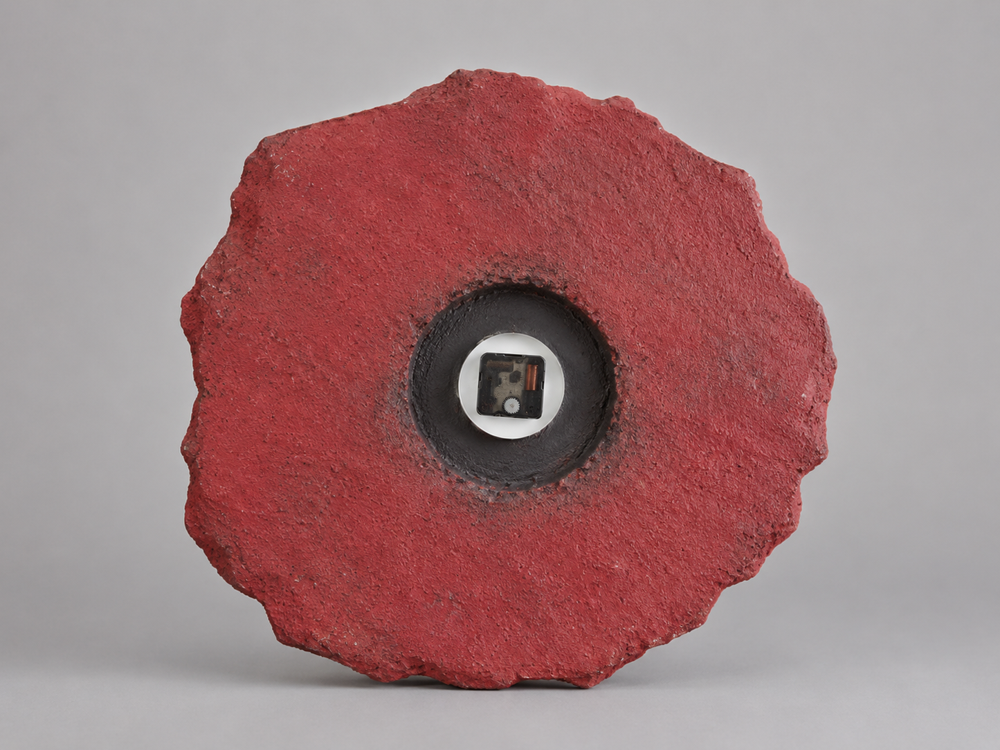 Skulpturale Wanduhr MAGMA
