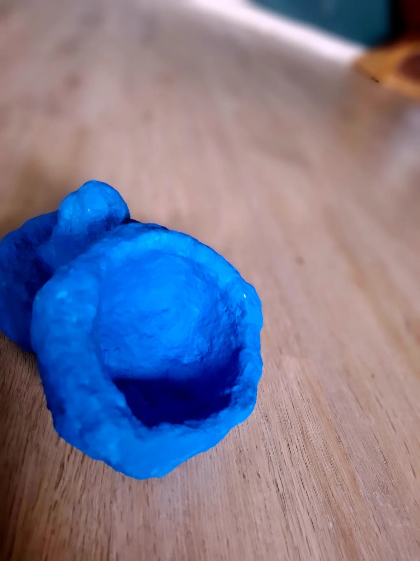 Handgefertigte Schale aus Pappmaché – CALA BLEUE