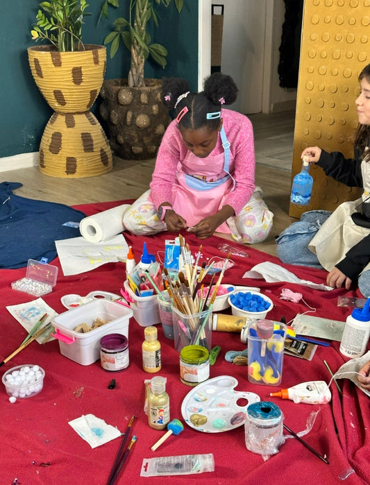 Kreative Kindergeburtstage – Gestalten mit modellierbarer Papiermasse